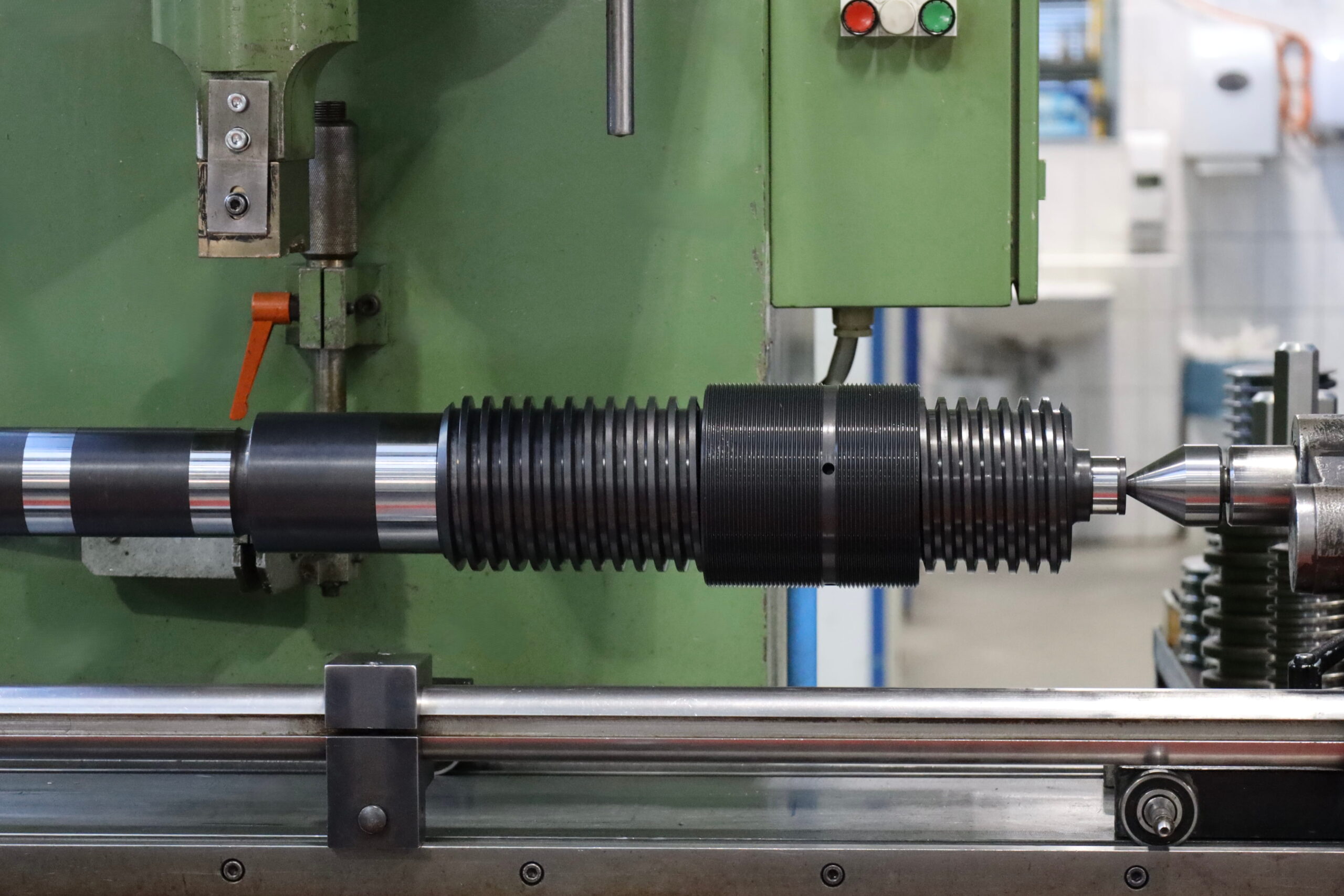 Stahl auf Stahl Kugelgewindetrieb